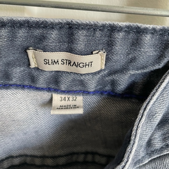 Calvin Klein Men’s Slim Straight Faded Jeans - Picture 6 of 7